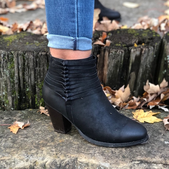 L&B Distressed Jeans - Picture 4 of 4